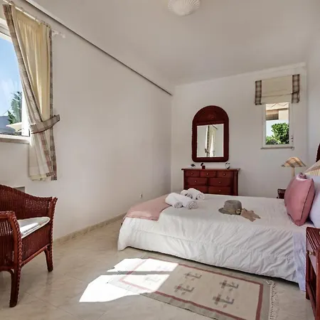 Villa Candeias 6