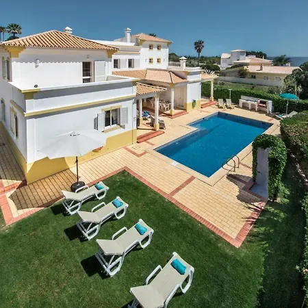 Candeias 6 Villa